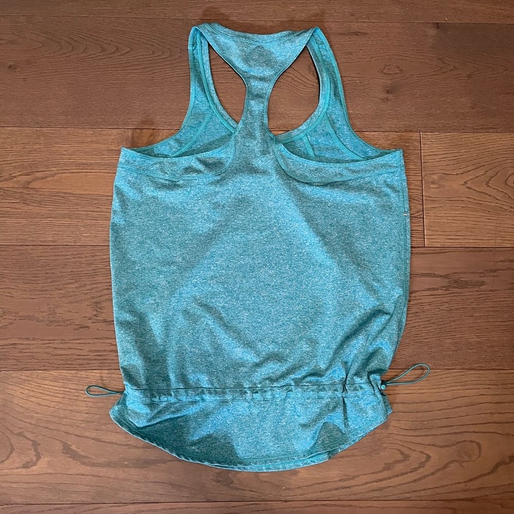 David Peyser ladies activewear tank sz MED NWT